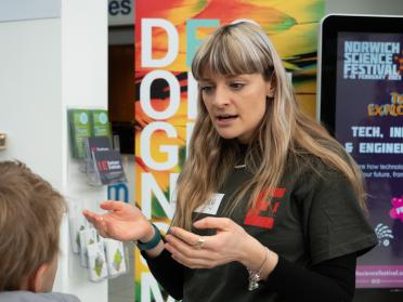 PhD student Becky Shaw at Norwich Science Festival